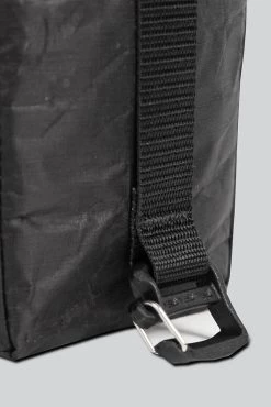 Hyperlite Mountain Gear Shoulder Pocket 11 Hyperlite Mountain Gear Shoulder Pocket -Wildnis Ausstattung ShoulderPocket BACK DETAIL